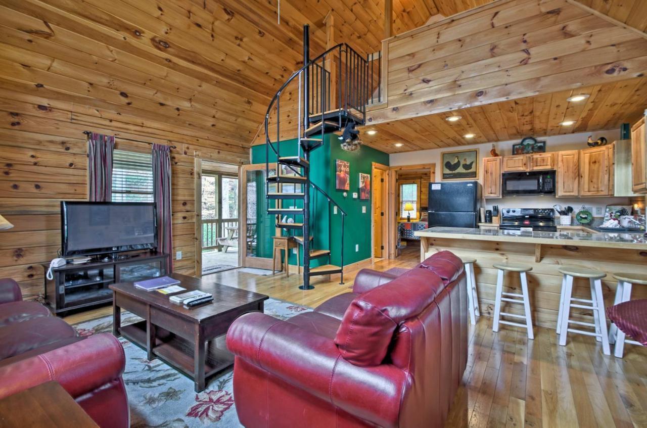 Bryson City Vacation Rental With Hot Tub And Fire Pit! Luaran gambar