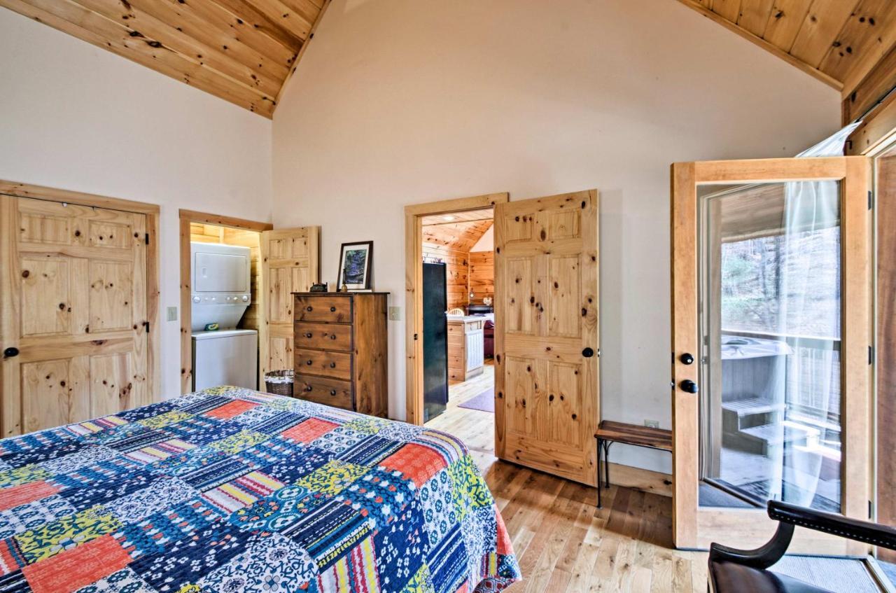 Bryson City Vacation Rental With Hot Tub And Fire Pit! Luaran gambar